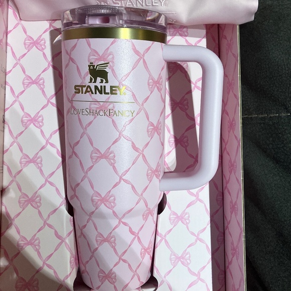 LoveShack Fancy Holiday “Baby Bow Pink Peppermint” Stanley 30OZ - Picture 2 of 10